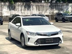 2016 Toyota Camry Hybrid 2.5HG 10th Anniversary Luxury Navigation Edition Used Sedan
